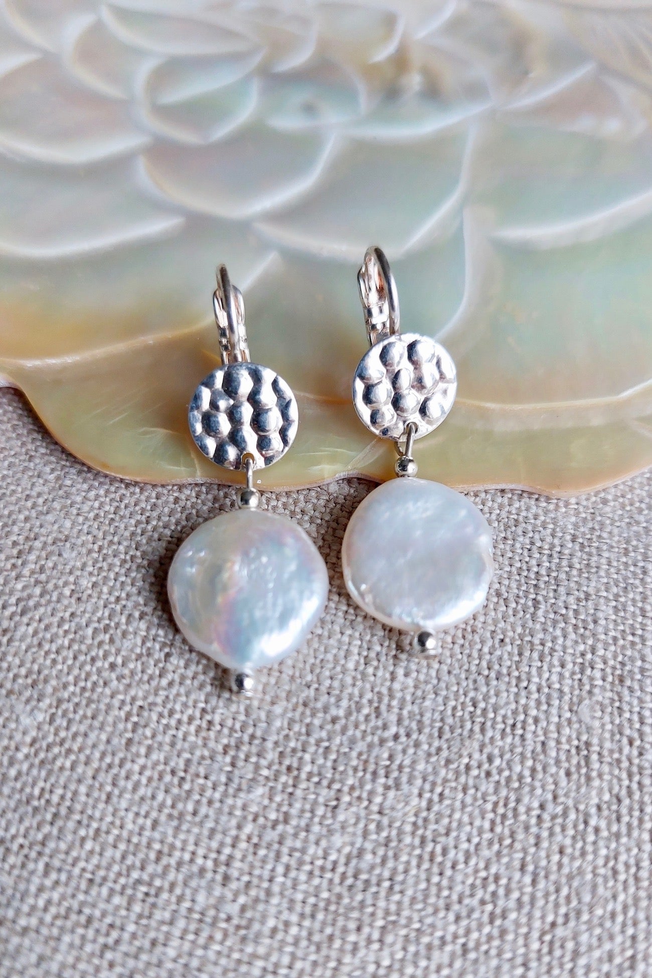 Boucles d'oreilles Zoé en argent martelé